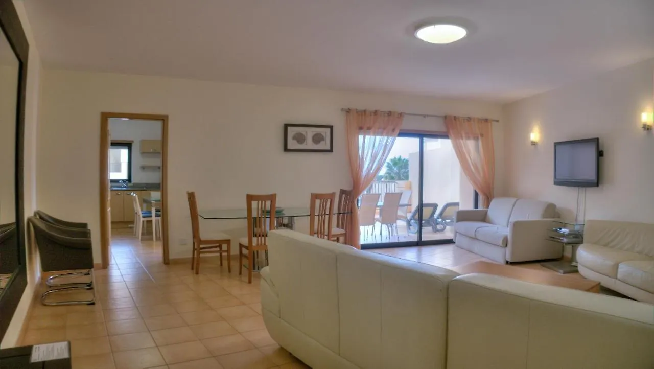 Estrela Da Luz 1 Bedroom Apt Pool And Sea Views Alagoas Portugal